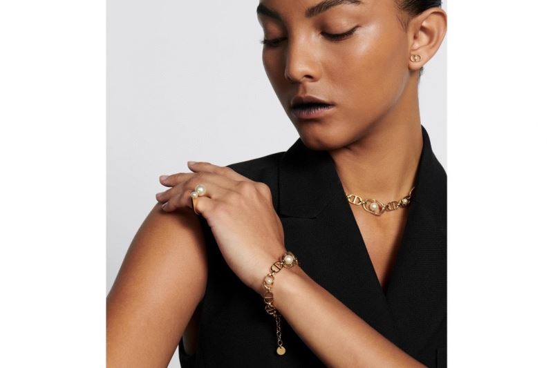 chr1st1an D10r necklaces